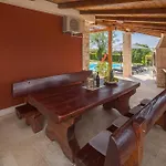 Marula Umag